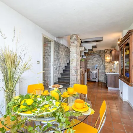 Villa Casello Lemon House